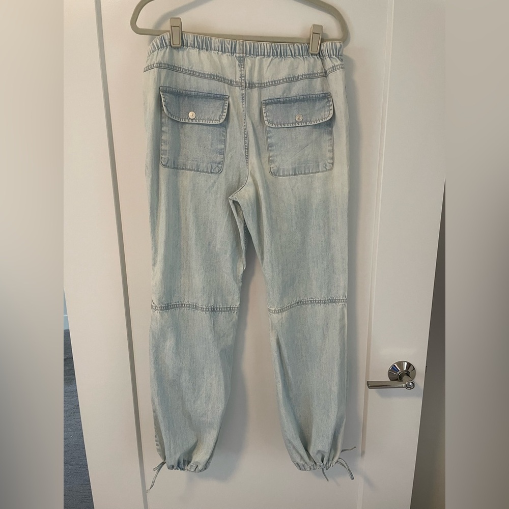 Free People We the Free Low-Rise Balloon Jeans - Light Wash, Drawstring, Size M - Picture 3 of 6